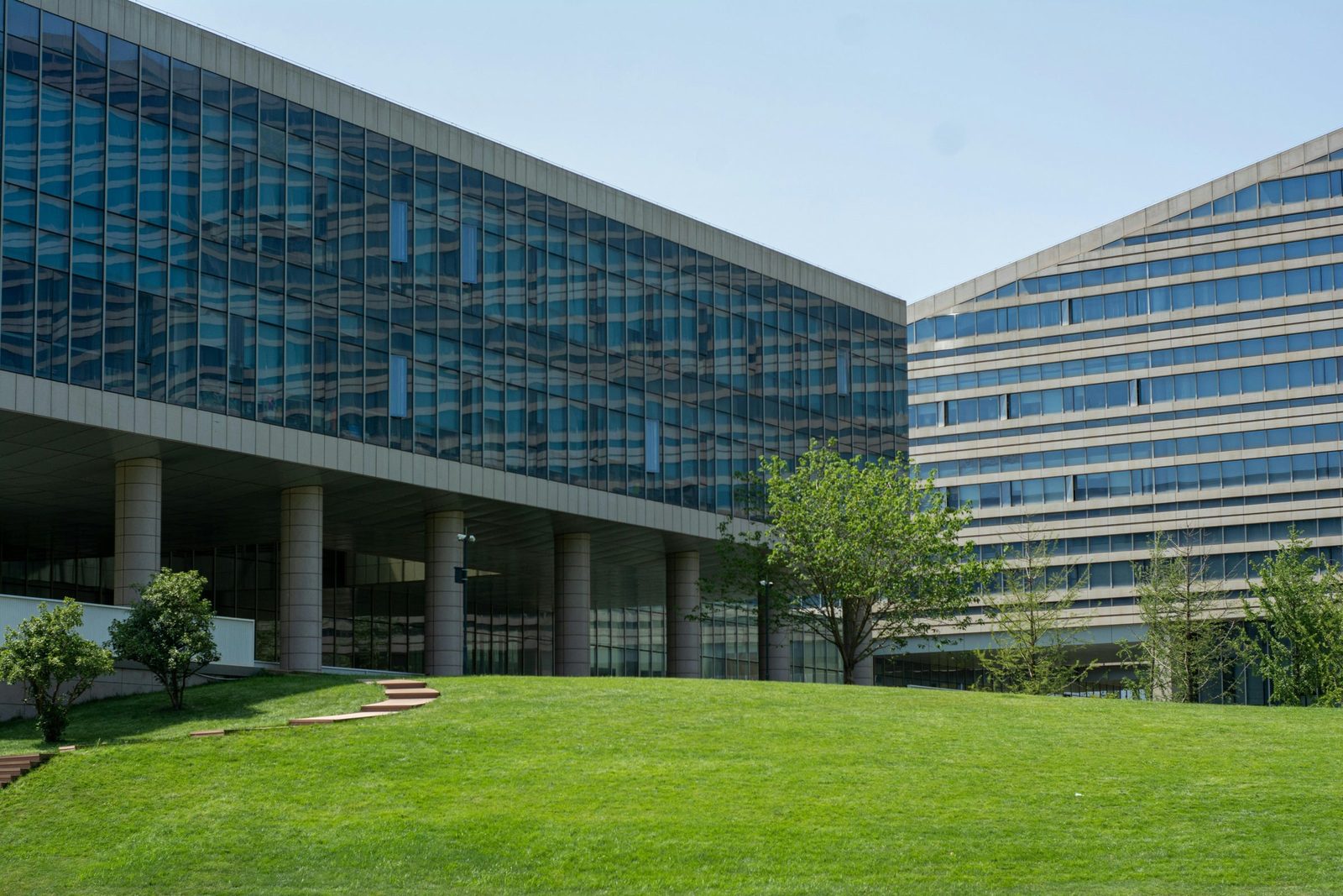 Manicured lawn and grounds outside a commercial office building